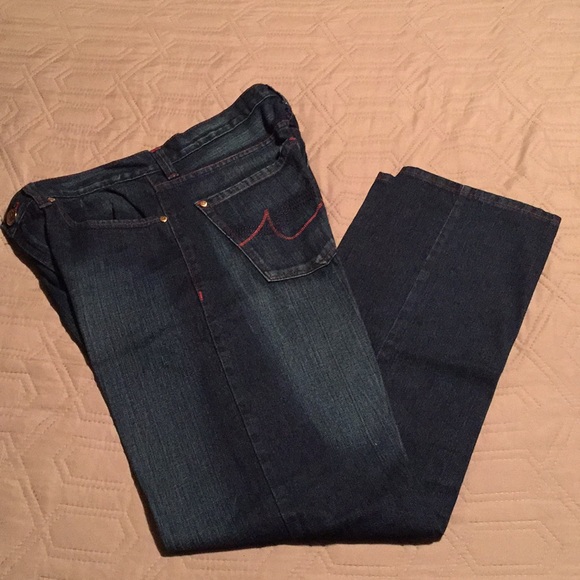 Jeans - Picture 1 of 3